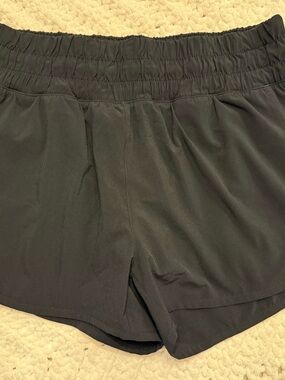 Athleta Girls shorts size XL
